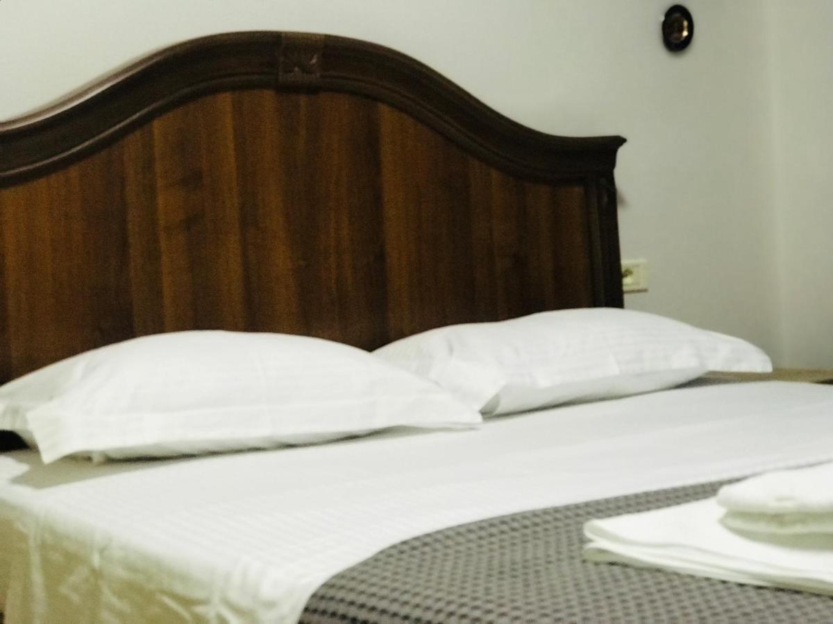 Proper House Iva Apartment Tirana Bagian luar foto