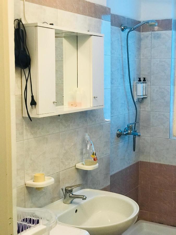 Proper House Iva Apartment Tirana Bagian luar foto
